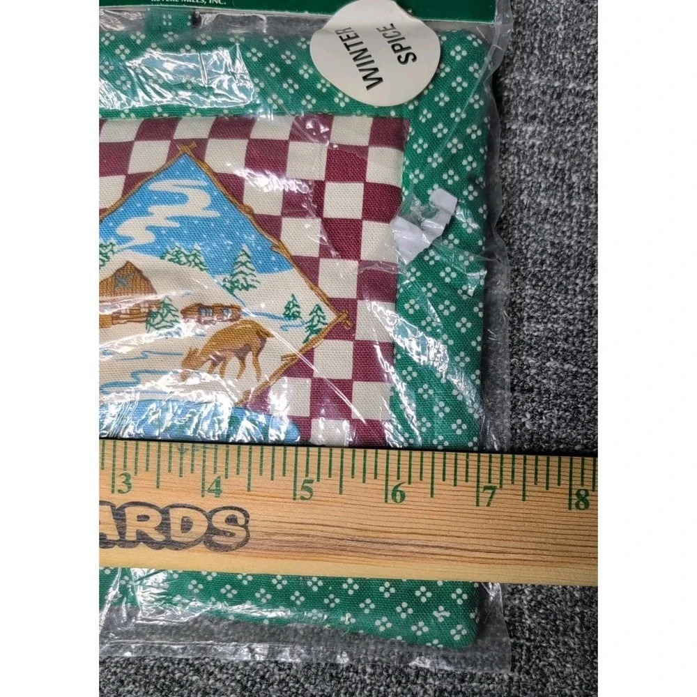 Vtg Revere Mills Scented Christmas Pot Holder Log Cabin Holiday Decor